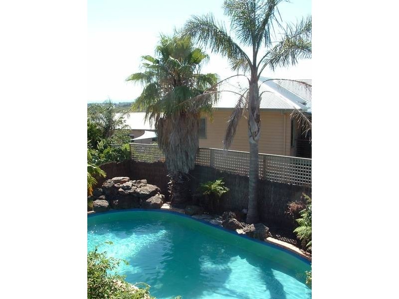 2 Crest Drive, Rosebud VIC 3939