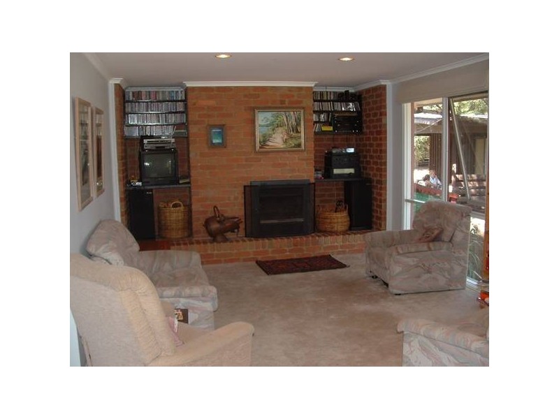 2 Crest Drive, Rosebud VIC 3939