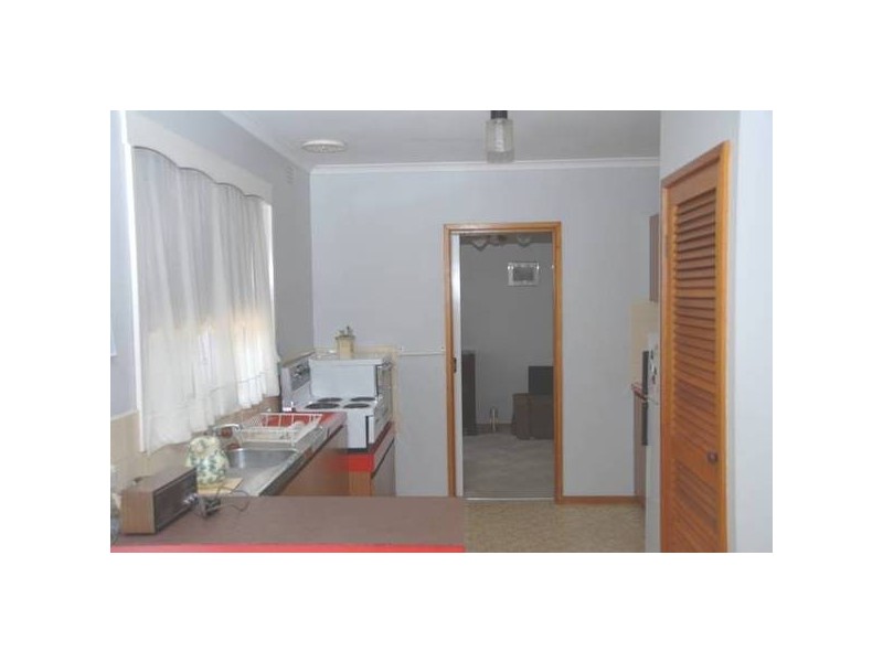 10 Koorong Avenue, Rosebud VIC 3939