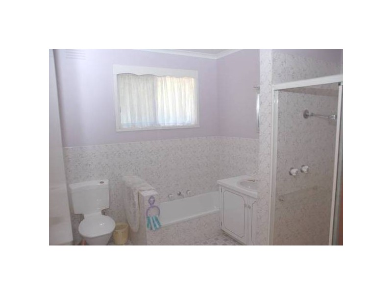 10 Koorong Avenue, Rosebud VIC 3939