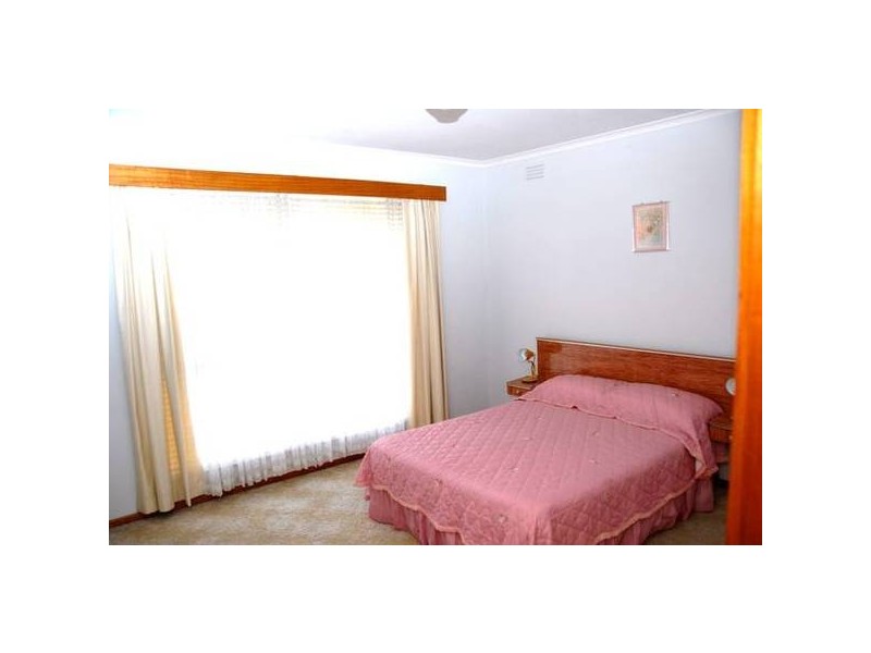 10 Koorong Avenue, Rosebud VIC 3939