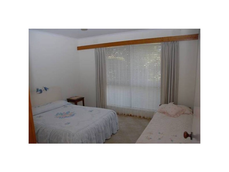 10 Koorong Avenue, Rosebud VIC 3939