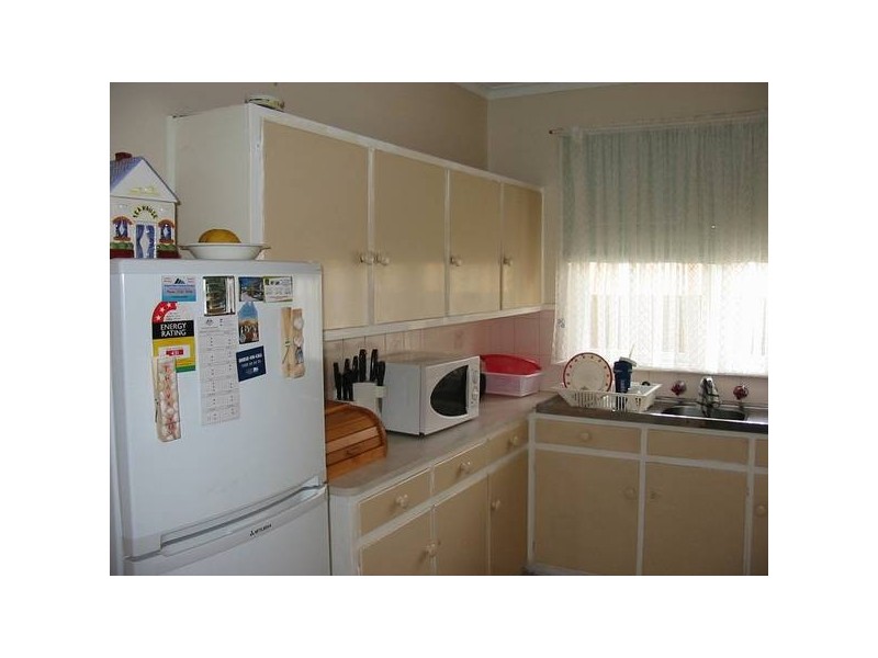 14 Thomas Street, Rosebud VIC 3939