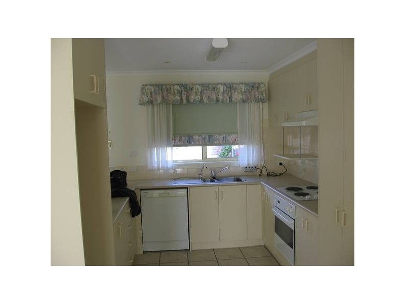 1/44 Rosemore Road, Rosebud VIC 3939