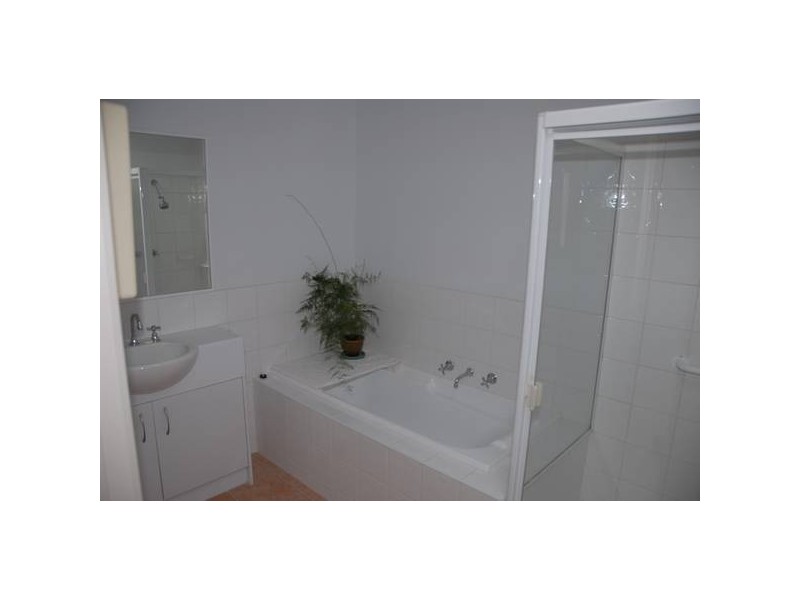 2/250 Jetty Road, Rosebud VIC 3939