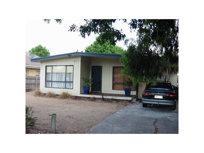 182 Jetty Road, Rosebud VIC 3939