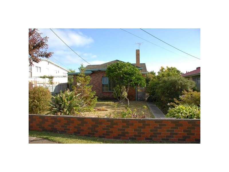 16 Morgan Street, Rosebud VIC 3939