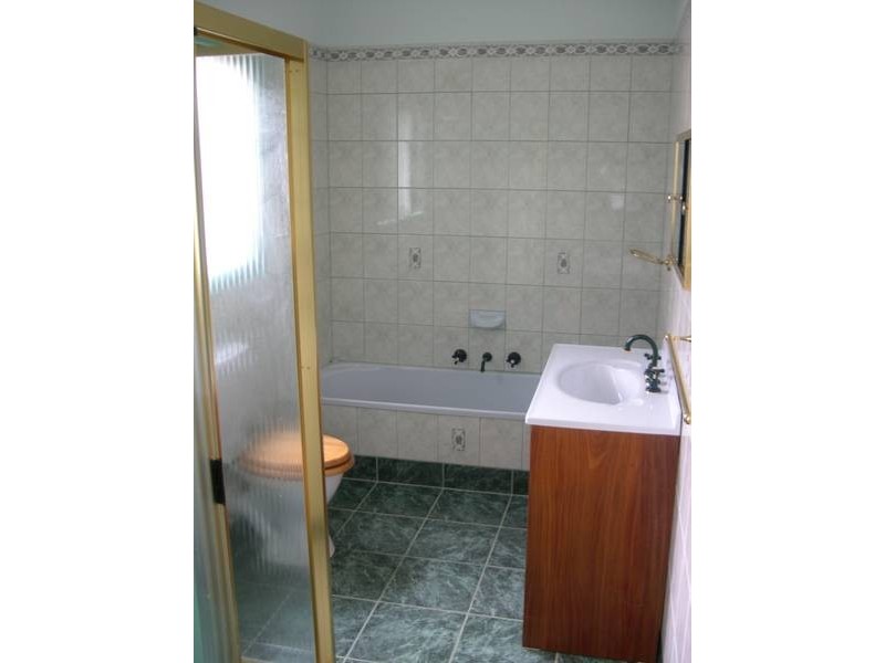 16 Morgan Street, Rosebud VIC 3939