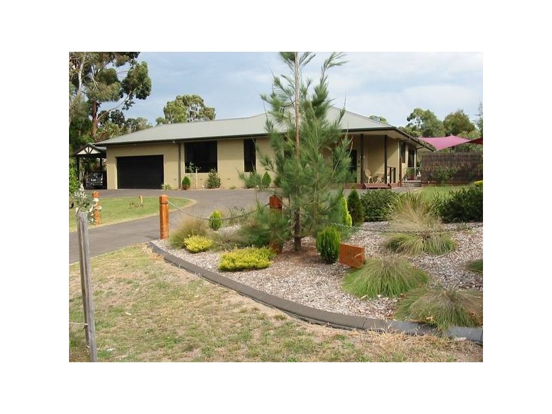32 Lockhart Drive, Rosebud VIC 3939