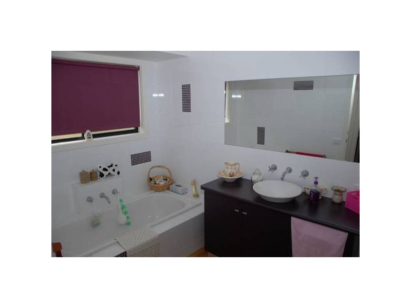 32 Lockhart Drive, Rosebud VIC 3939