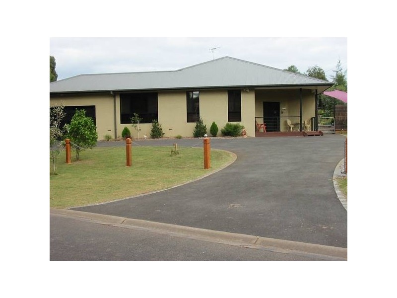 32 Lockhart Drive, Rosebud VIC 3939