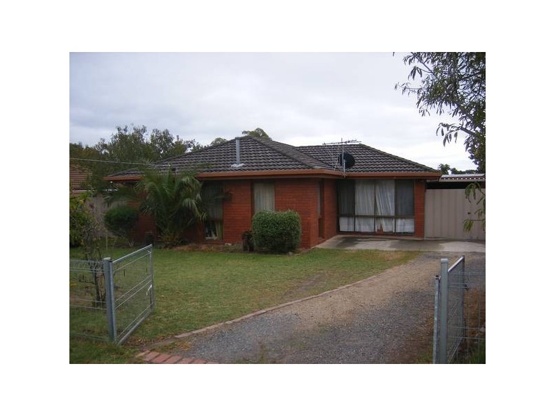 18 Nixon Street, Rosebud VIC 3939