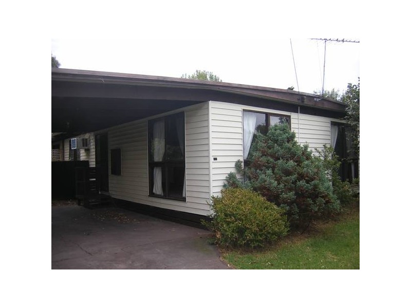 12 Martin Street, Rosebud VIC 3939