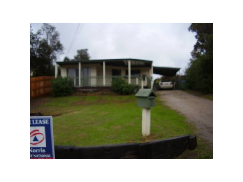 2 William Crescent, Rosebud West VIC 3940