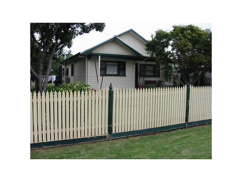 28 Whitehead Grove, Rosebud VIC 3939