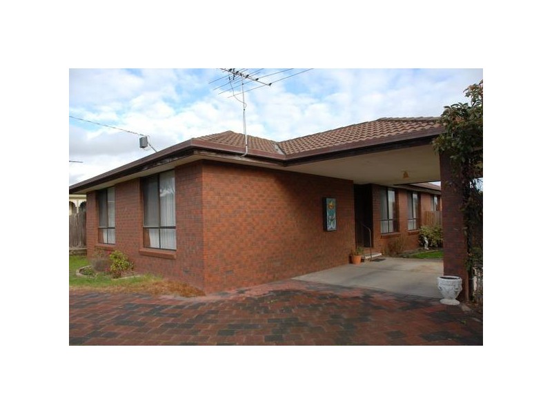 2 Ruyton Drive, Rosebud West VIC 3940