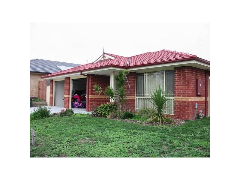 10 Lovely Meadows Court, Rosebud VIC 3939