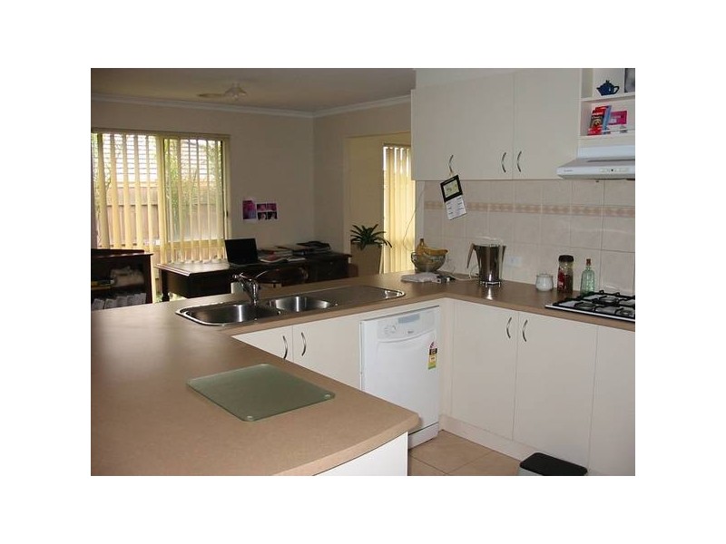 10 Lovely Meadows Court, Rosebud VIC 3939