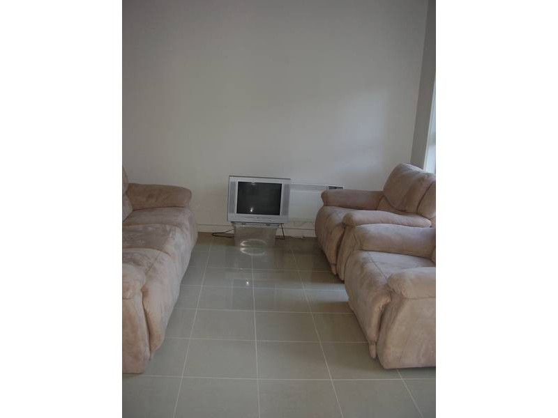 18 Parkmore Street, Rosebud VIC 3939