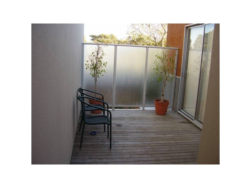 18 Parkmore Street, Rosebud VIC 3939