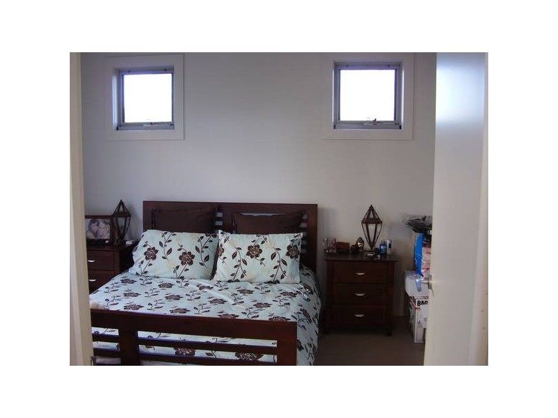 18 Parkmore Street, Rosebud VIC 3939