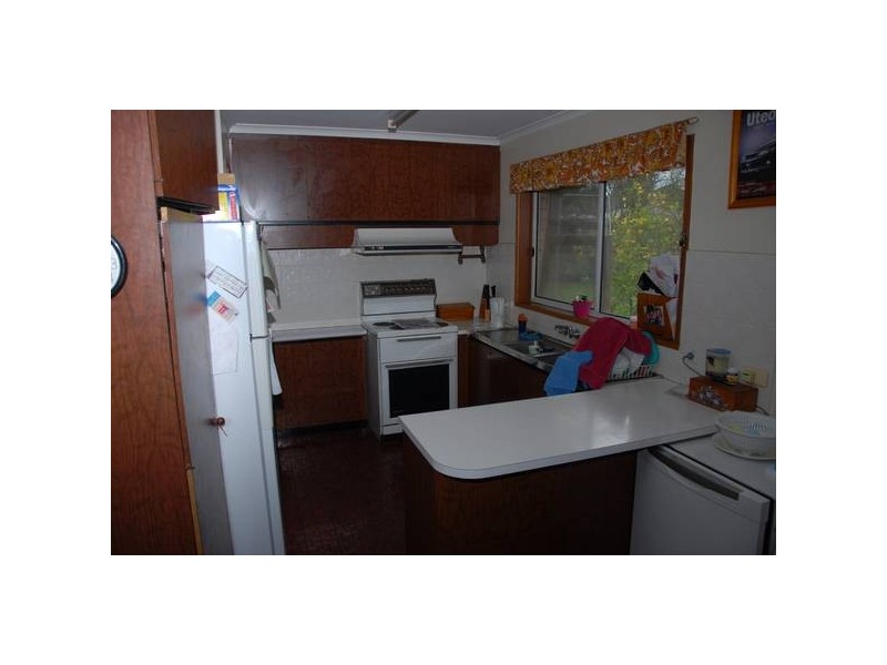 33 Leisure Way, Rosebud VIC 3939