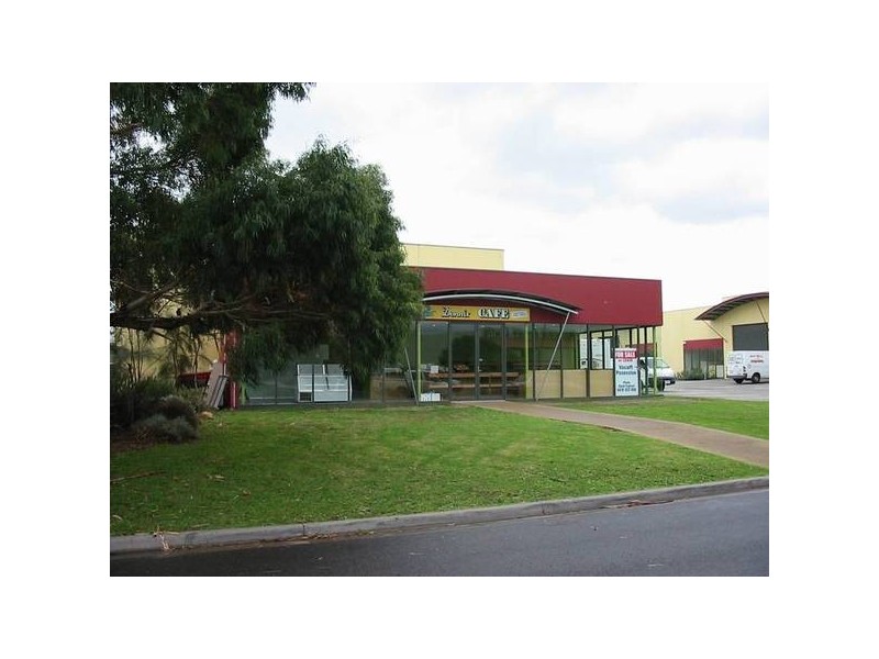 1/18 Henry Wilson Drive, Rosebud VIC 3939