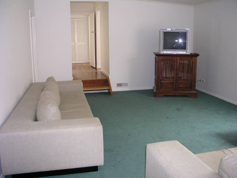 60 Seventh Avenue, Rosebud VIC 3939