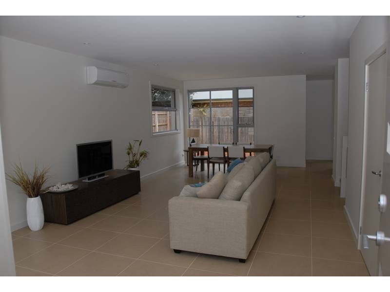 12 Parkmore Road, Rosebud VIC 3939