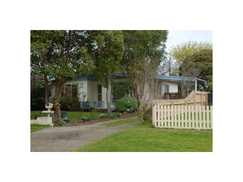 15 Ella Crescent, Rosebud West VIC 3940