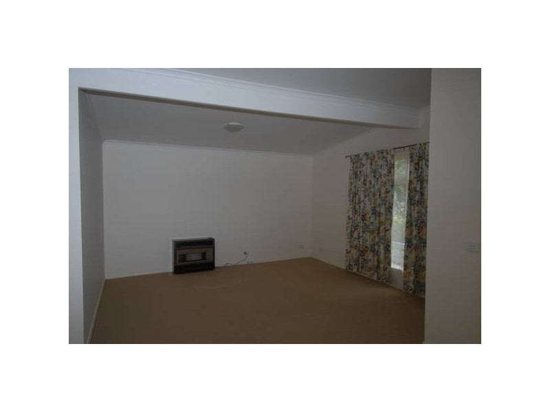 15 Ella Crescent, Rosebud West VIC 3940