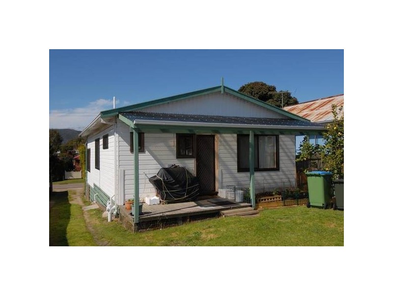 120 Ninth Avenue, Rosebud VIC 3939