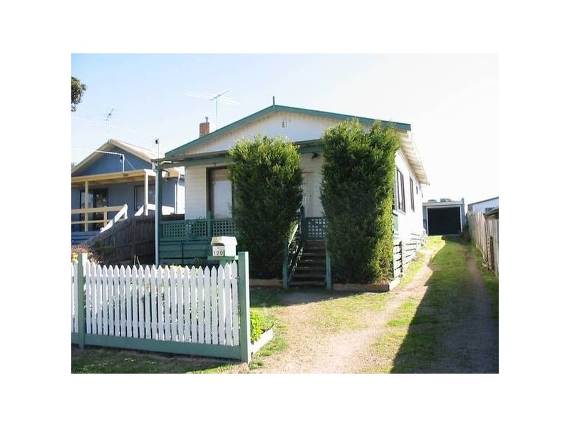 120 Ninth Avenue, Rosebud VIC 3939