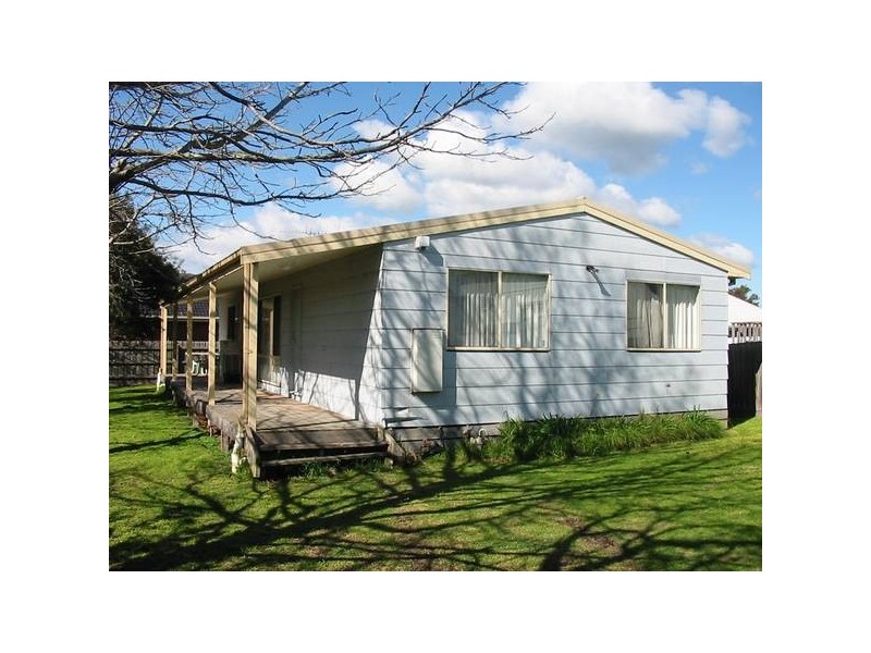 131 Jetty Road, Rosebud VIC 3939