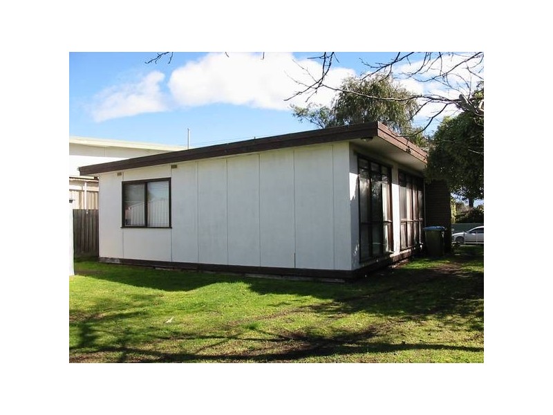 131 Jetty Road, Rosebud VIC 3939