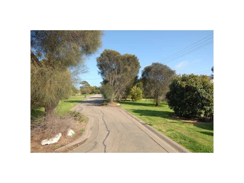 84 Bass Street, Flinders VIC 3929