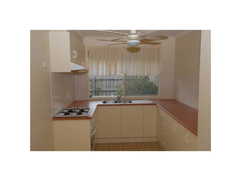 16 Dunstone Drive, Rosebud VIC 3939