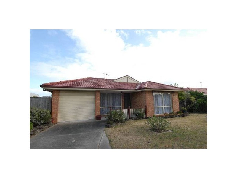 16 Dunstone Drive, Rosebud VIC 3939