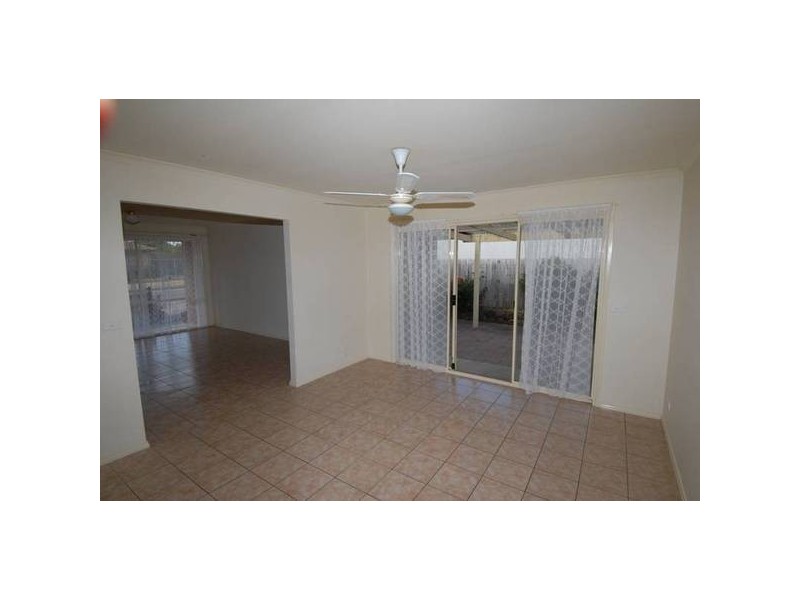 16 Dunstone Drive, Rosebud VIC 3939