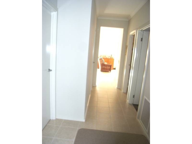 2/50 Austin Avenue, Mccrae VIC 3938