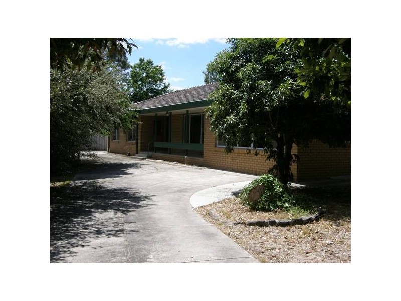 33 Leisure Way, Rosebud VIC 3939