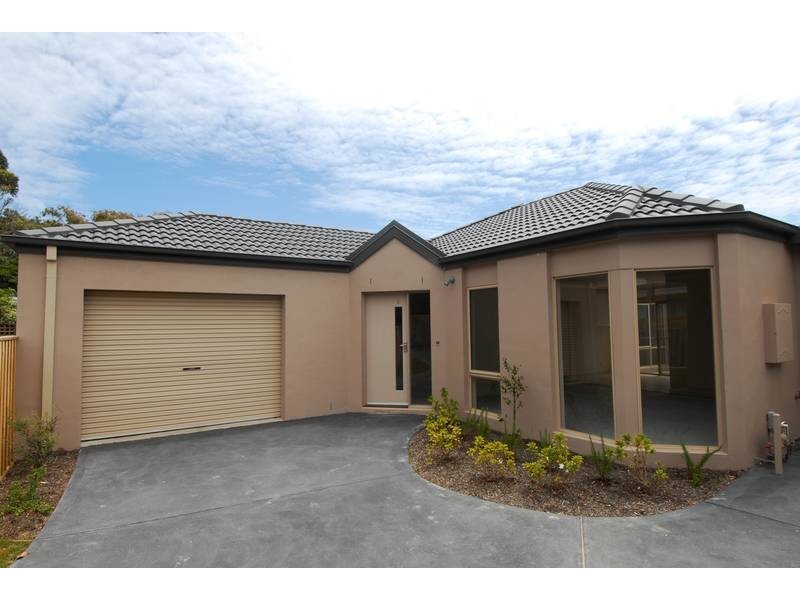 2/2 Phillip Street, Rosebud VIC 3939