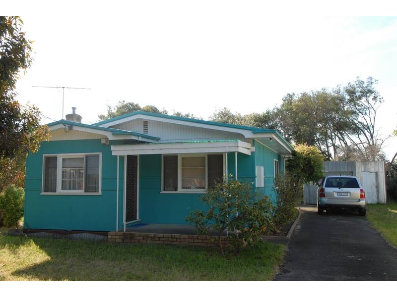 42 Broadway, Rosebud West VIC 3940