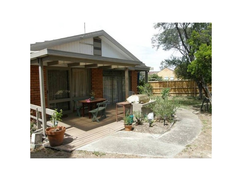 16 Broadway, Rosebud West VIC 3940