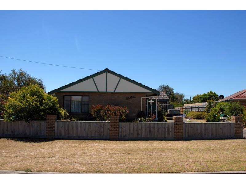 8 Harridge Street, Rosebud VIC 3939