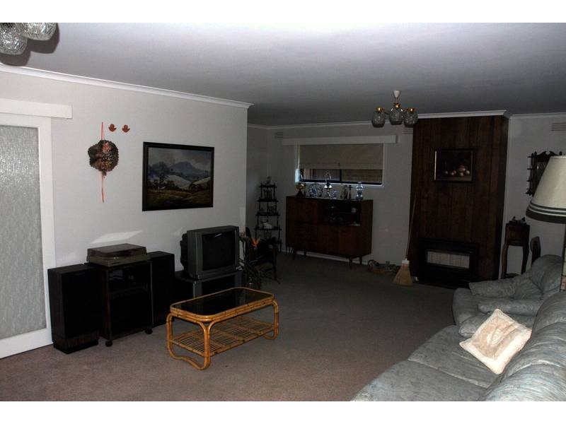 8 Harridge Street, Rosebud VIC 3939