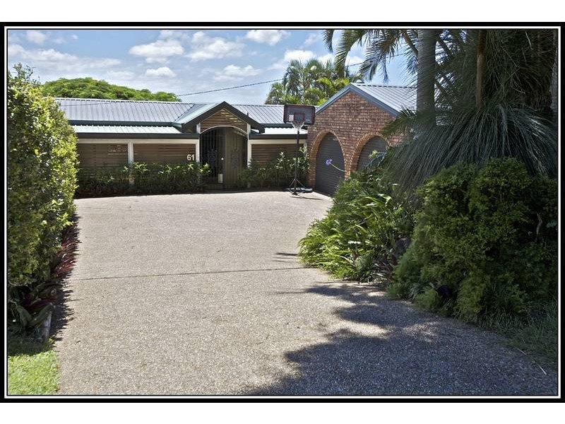 61 Cominan Ave, Banora Point NSW 2486