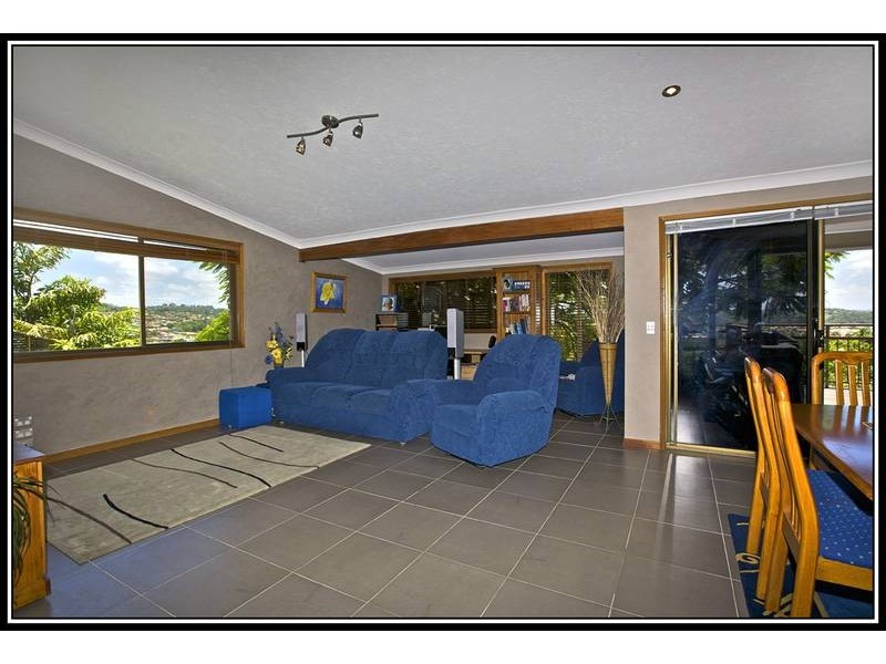 61 Cominan Ave, Banora Point NSW 2486
