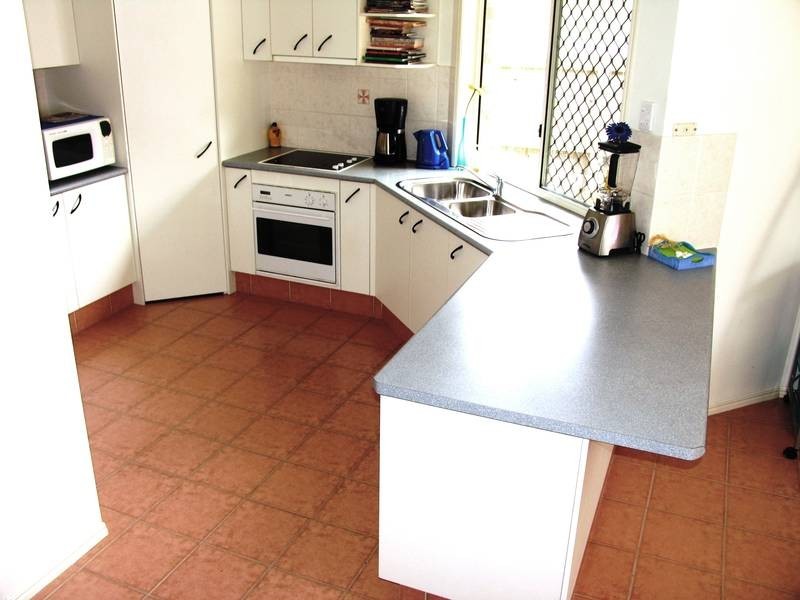 71 Avondale Dr, Banora Point NSW 2486