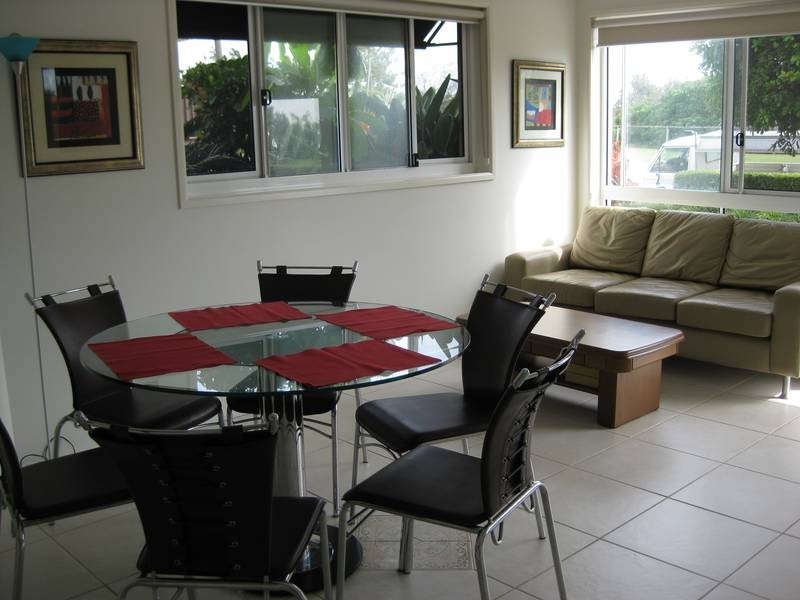 1/80 Pacific Parade, Bilinga QLD 4225